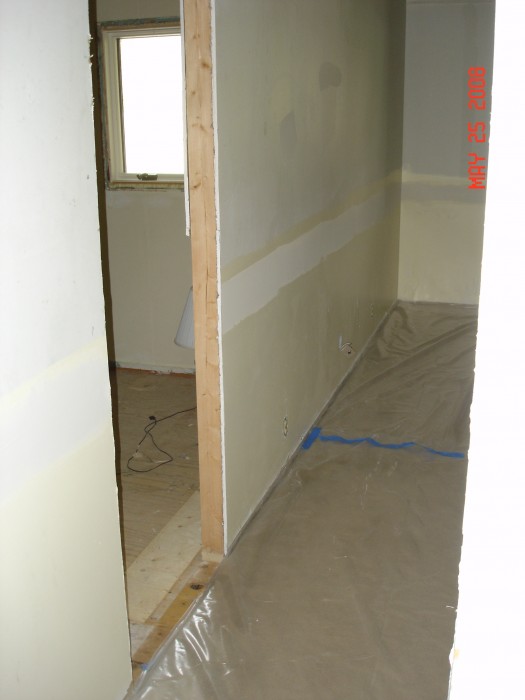 Guest bedroom door into to main bath.