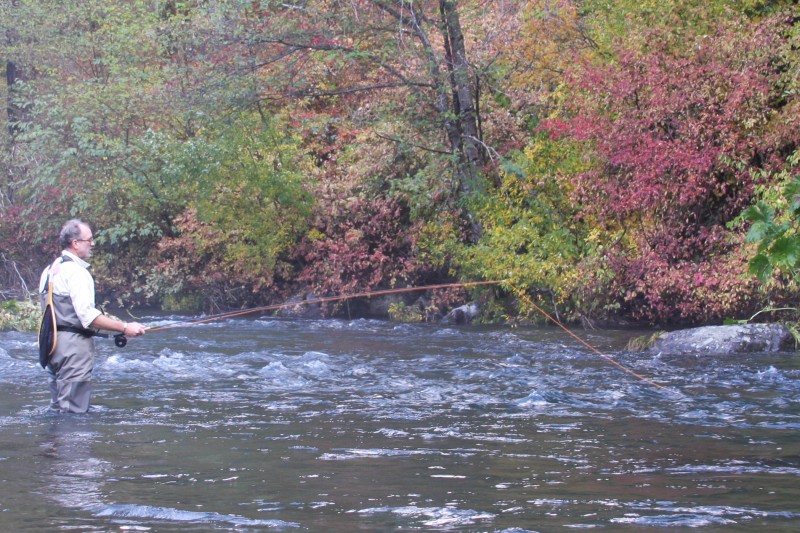 IMG_4738_2.JPG (1.61 MiB) Viewed 2092 times Chris fishing off the beach.