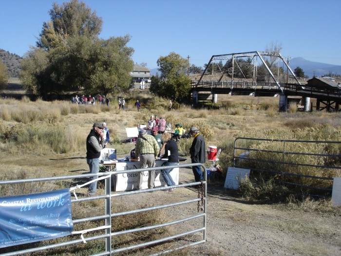 The regestration table at the bridge over the upper Shasta River.