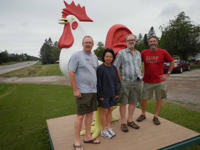 I forget what this big rooster was supposed to be for, but it fit in with our trip theme so there had to be a photo~!