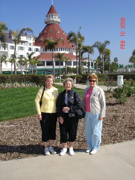 We celebrated Judy's 69th birthday with a lunch at the Hotel Del Coronado in San Diego, among other things.  It was a great week in sunny California, which today, is calling us again!