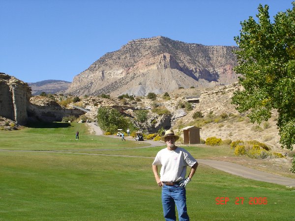 We played at a 9 hole course at Ferron south of Price, where the holes are alternatively on top or between steep ridges of the local strata.  Its built below the spillway of a large reservoir, and has a 600 plus yard, double dog leg, par 5 hole!  The othe