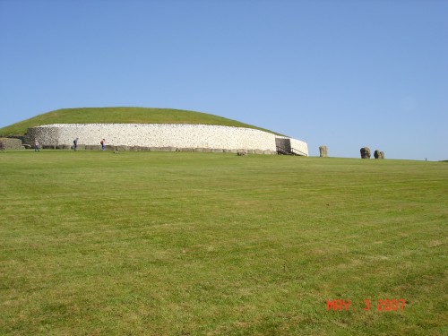 One of our favorite stops is Newgrange, a 5000 year old chambered tomb near Tara and Navan.  On december 21 the rising sun shines to the chamber at the far end of the 100-foot-long entryway.