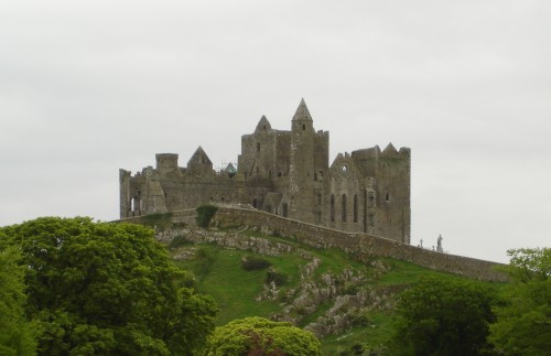 We also stopped at the Rock of Cashel, near Cashel.  This is an old castle site which was converted to a cathedral in the 12th century, and although much of it is in ruins, there is still an active chapel and cemetary there today.  It is an imposing site, high above the surrounding rurtal countryside, with the town behind it to the left.  Some time after WWII a visiting priest took (with permission) some of the fallen wall rocks back to Wisconsin where his parish was building a church. so an interesting connection!  A lot of restoration has taken place here since then